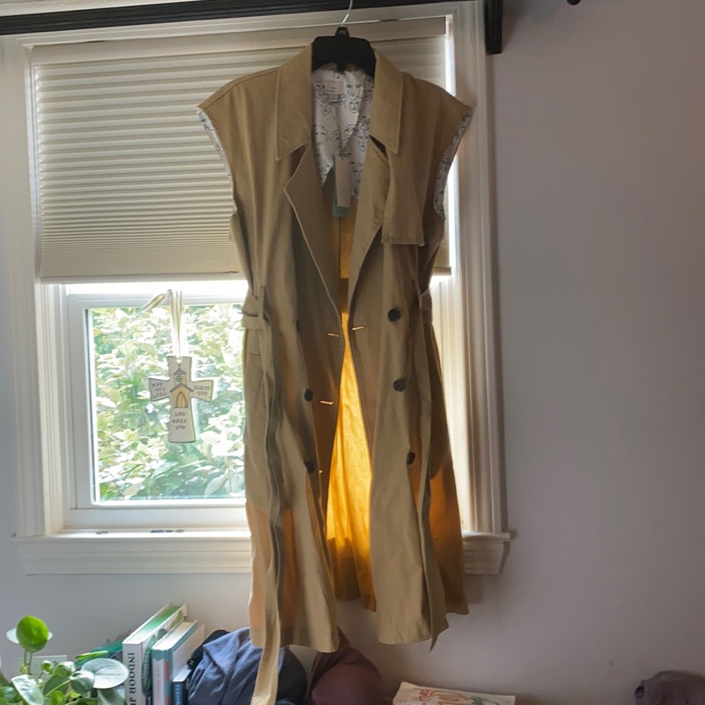 Trench vest